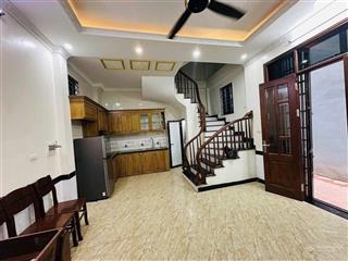 Bán nhà  phú đô  lê quang đạo  từ liêm  nhà cách oto 20m  nhà 33/36m2 nhà 5 tầng mt 4m 6,5 tỷ