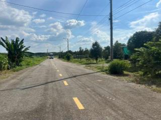 Cần bán lô đất 388m2(10*38)100 tcnằm ngay mặt tiền đường dh giá chỉ 680tr còn thương lượng