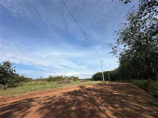 Bán gấp lô đất 3300m2 giá chỉ 340tr, shr bình phước