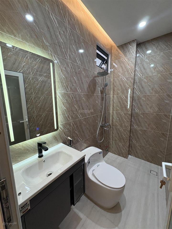 Chủ giảm mạnh 1 tỷ nhà mặt phố nguyễn duy cung, gò vấp, 11,9 tỷ, 95,5m2, view đẹp