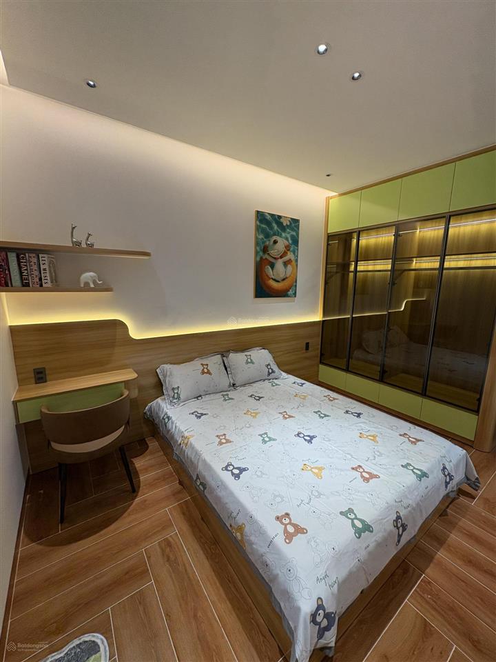 Chủ giảm mạnh 1 tỷ nhà mặt phố nguyễn duy cung, gò vấp, 11,9 tỷ, 95,5m2, view đẹp