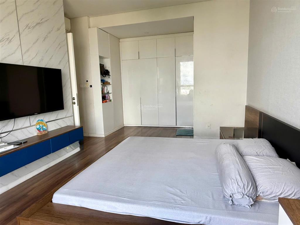 Chính chủ bán gấp căn 3pn tại đảo kim cương(còn thương lượng), căn góc full 2 mặt sông tuyệt đẹp