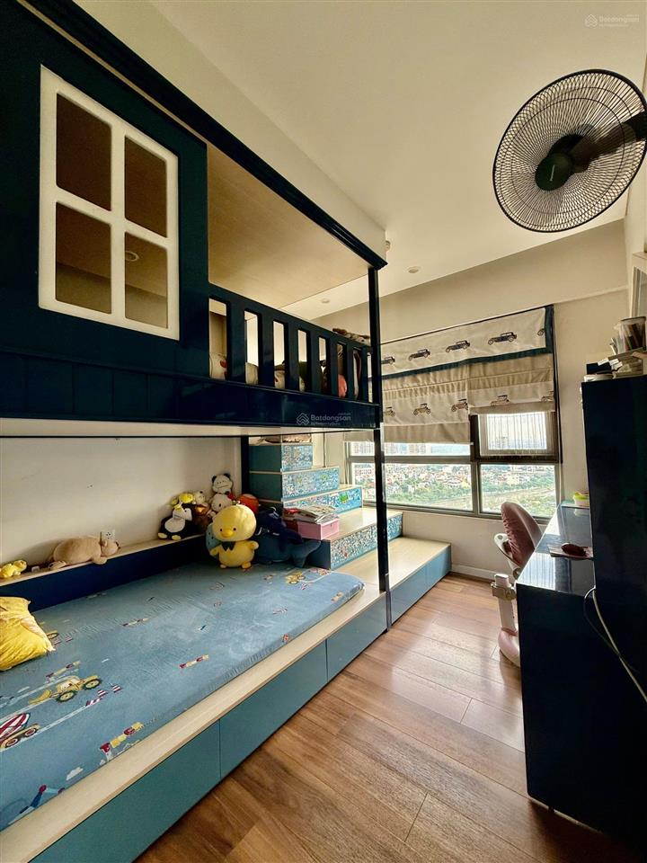 Chính chủ bán gấp căn 3pn tại đảo kim cương(còn thương lượng), căn góc full 2 mặt sông tuyệt đẹp