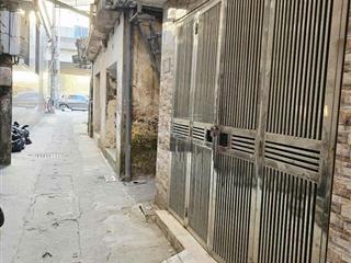 Căn hộ tập thể tầng 1 hoàng đạo thành 2 ngủ 2 vệ sinh