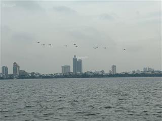 Bán nhà mặt phố quảng khánh, 1,6 tỷ / m2, 180m2, giá tốt chỉ với