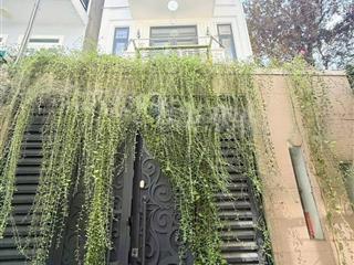 Cần bán nhà nguyễn đình chiểup5q3, gần chợ bàn cờ,đang cho thuê 27tr/tháng,giá4 tỷ 600/ 72,5m2.