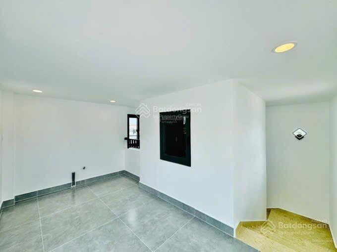 Giá tốt nhất nhà phố nguyễn hiềnp4q3,gần bv bình dân.giá 4tỷ900tr /86m2,đang cho thuê 27 tr/th.