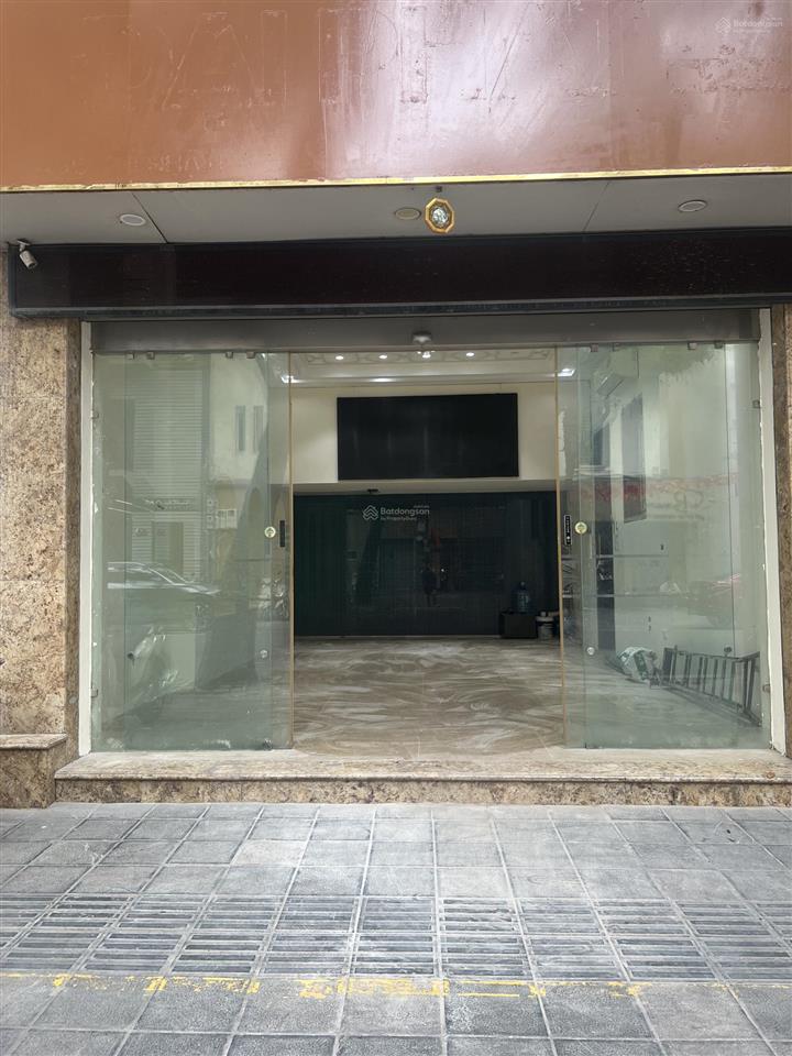 Cho thuê nhà mặt phố tại ngô thì nhậm, 30 triệu vnd, 45 m2, 5,2m mặt tiền, hàng hiếm view đẹp