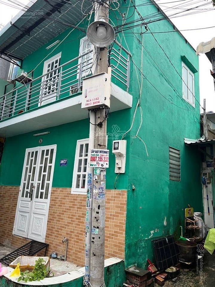 Nhà 2 tầng, 2 ngủ, 2wc giá 3,2 tỷ. hướng tây. diện tích 43 mét vuông. lê văn việt q9