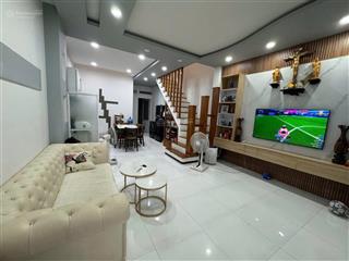 Bán nhà đẹpdt66m22tầng3pnnguyễn khuyến vĩnh hảinha trang3ty  vài phút ra biển.