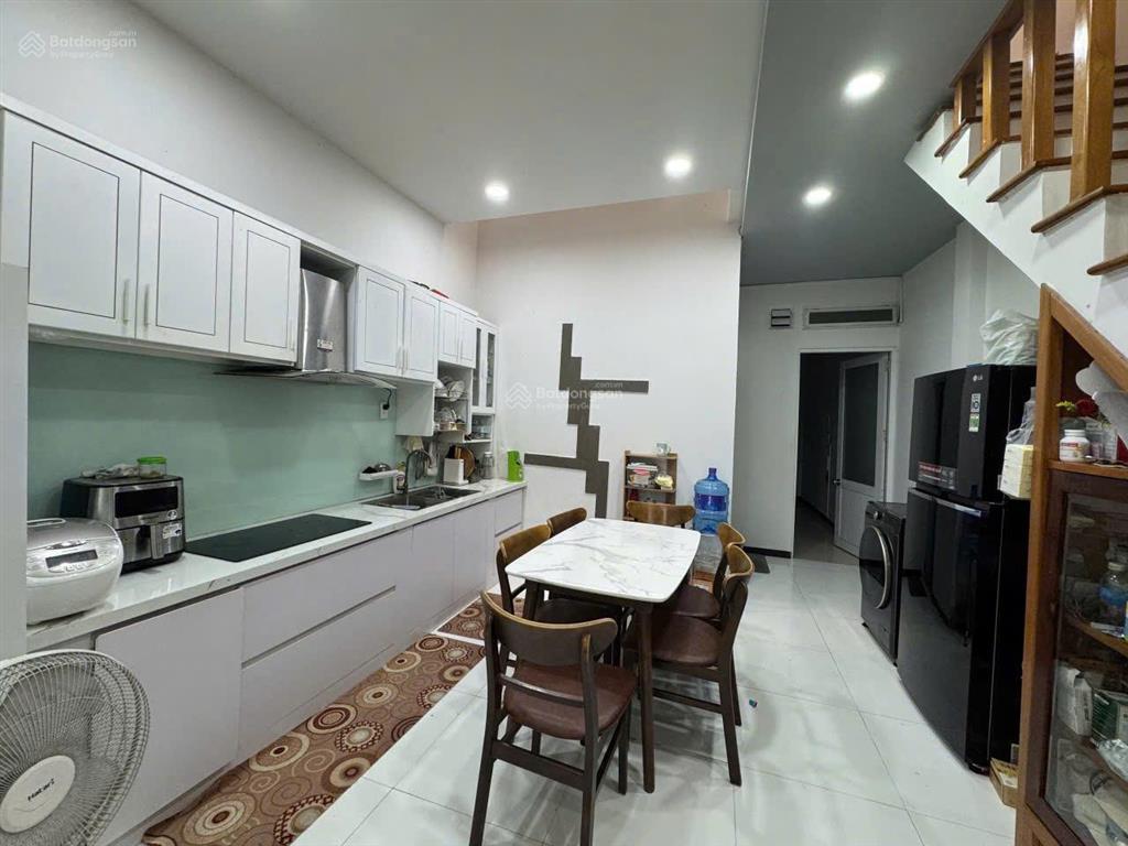 Bán nhà đẹpdt66m22tầng3pnnguyễn khuyến vĩnh hảinha trang3ty  vài phút ra biển.