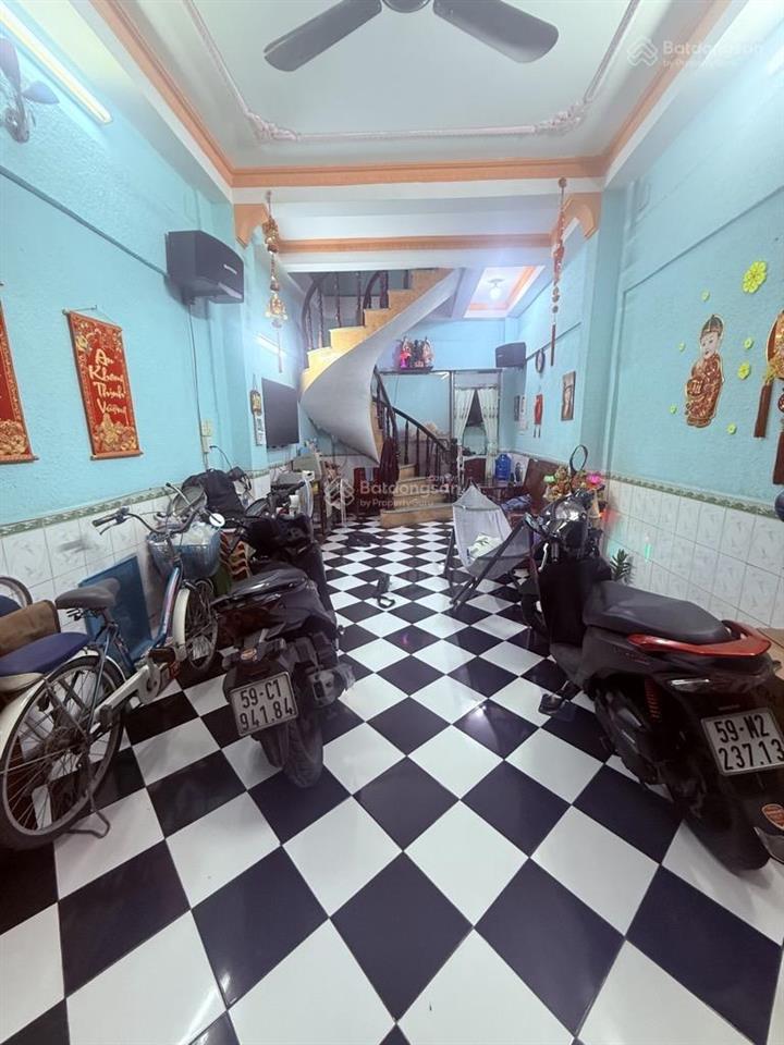 Gần đầm sen  lạc long quân quận 11 2 tầng btct  hẻm 6m thông  3.8x14m  giá 6.5 tỷ tl