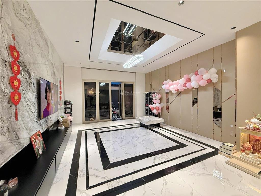 Mặt tiền đường 12m. nhà mới 4 tầng. an khánh. an phú q2. 100m2. full nội thất cao cấp. chỉ 28.8 tỷ.