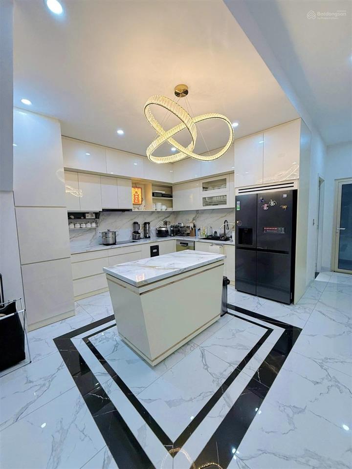 Mặt tiền đường 12m. nhà mới 4 tầng. an khánh. an phú q2. 100m2. full nội thất cao cấp. chỉ 28.8 tỷ.