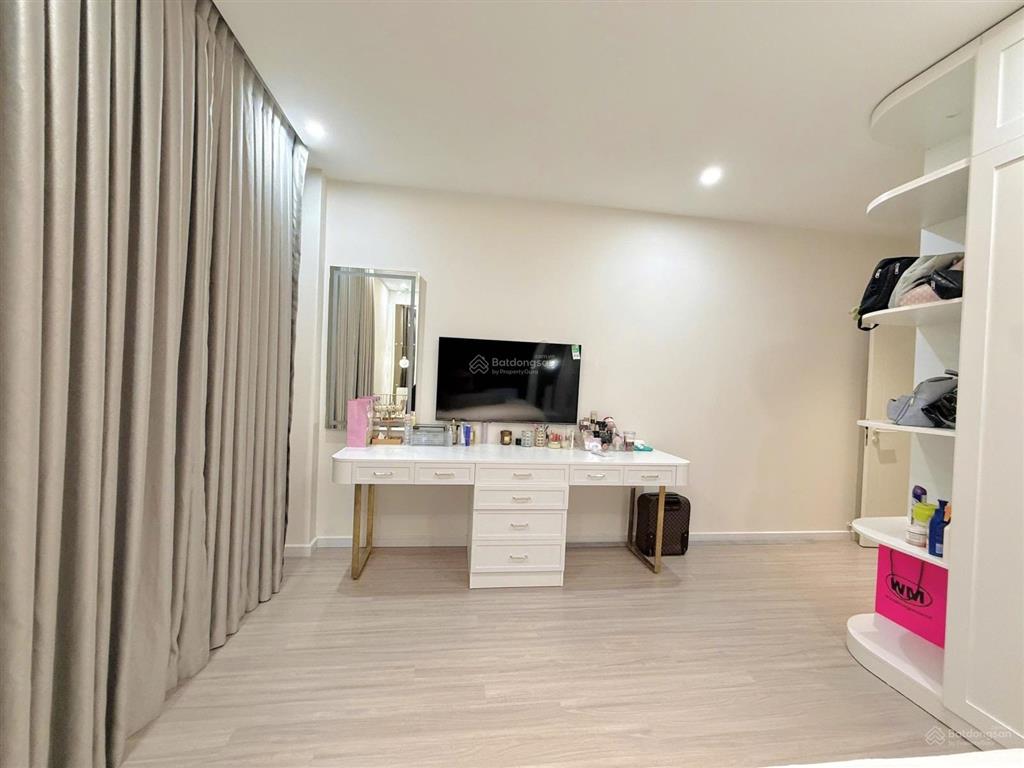 Mặt tiền đường 12m. nhà mới 4 tầng. an khánh. an phú q2. 100m2. full nội thất cao cấp. chỉ 28.8 tỷ.