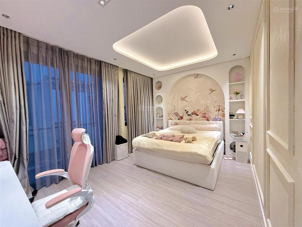 Mặt tiền đường 12m. nhà mới 4 tầng. an khánh. an phú q2. 100m2. full nội thất cao cấp. chỉ 28.8 tỷ.