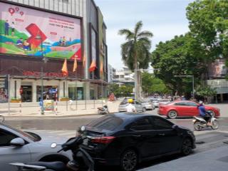 Cho thuê nhà mặt phố lê đại hành mt 10m, dt 113m2 làm ngân hàng, showroom, vpđd, cafe. trực tiếp