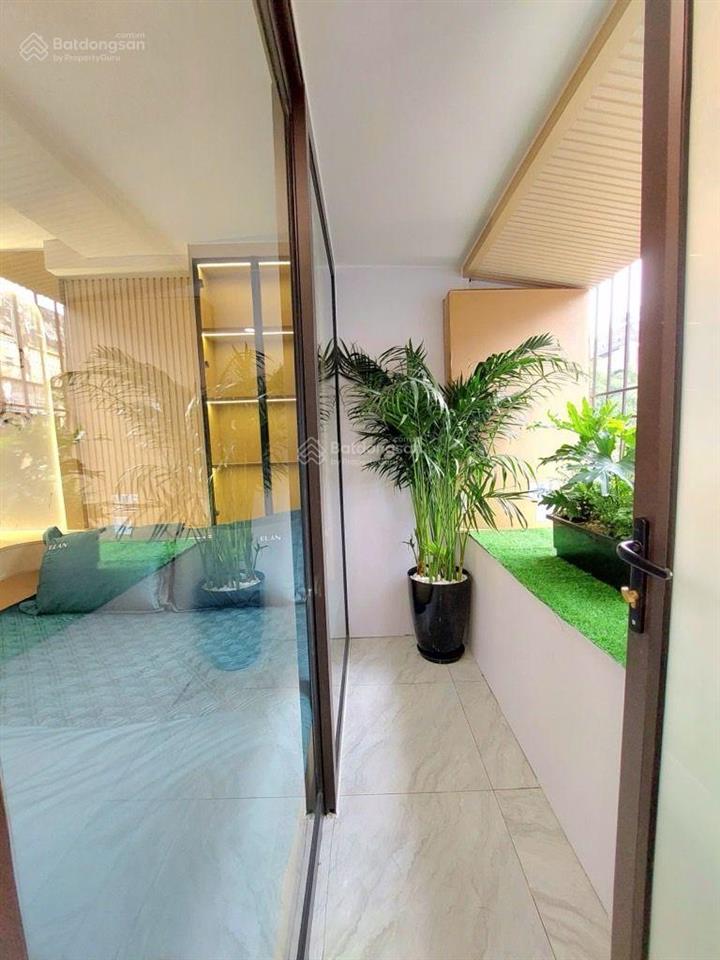 Tập thể bách khoa tầng 3 1 bước ra phố ở cực sướng