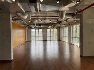 Cho thuê văn phòng 120m2, lầu 2 chung cư st. moritz phạm văn đồng, hiệp bình chánh, thủ đức.