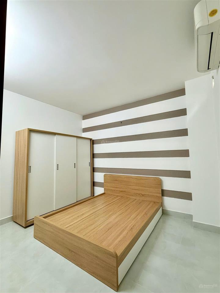 Cho thuê nhà nguyên căn ngay tttm gigamall  hiệp bình chánh  cách phạm văn đồng 150m.