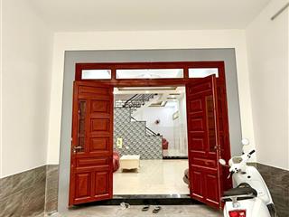 Cho thuê nhà nguyên căn ngay tttm gigamall  hiệp bình chánh  cách phạm văn đồng 150m.