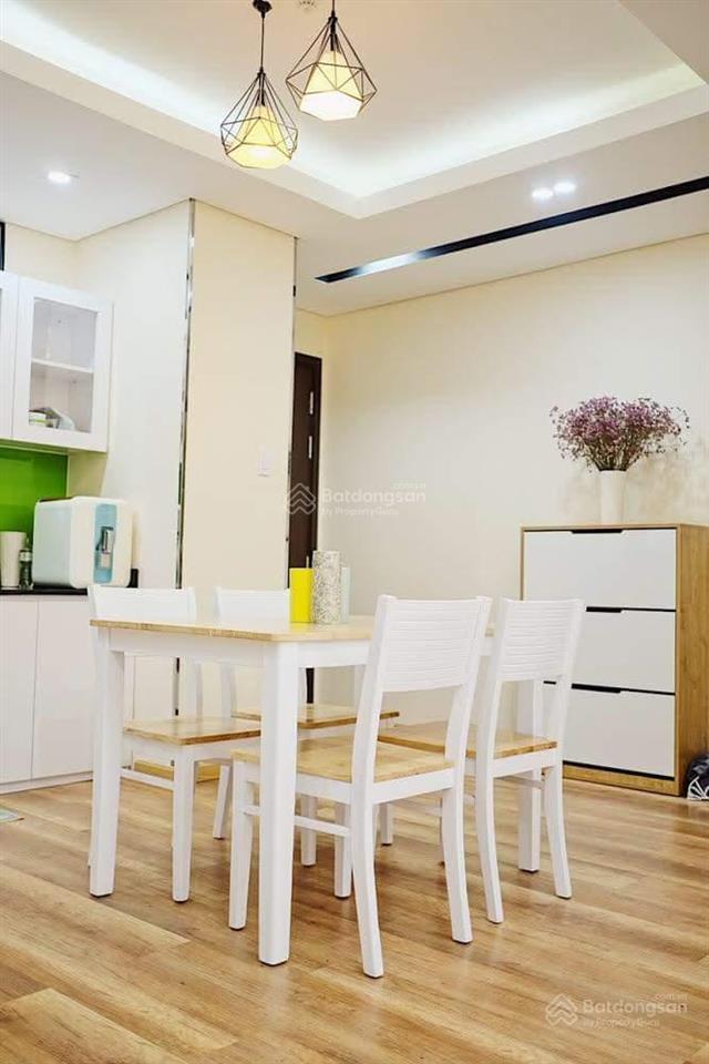 Gia đình bán cc central plaza q. tb. dt 60m2 2p 2wc. giá bán 3,85 tỷ.  0706 288 ***