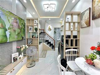 Bán nhà riêng trung tâm phú nhuận