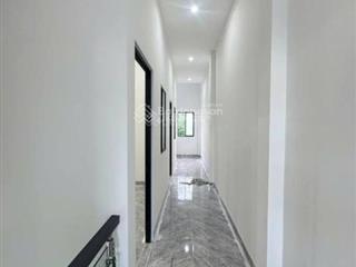 Chủ cần tiền bán gấp căn nhà 2 pn mới xây, đường trần văn mười hóc môn 45m2 giá 2 tỷ