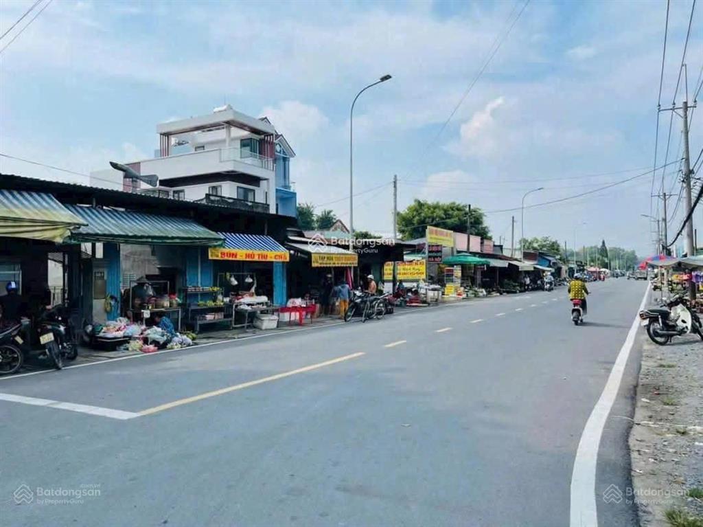 Cần bán lô đất nằm ở xã hưng thuận, trảng bàng, tây ninh 200m2 giá 700 triệu. nằm ngay chợ cầu xe