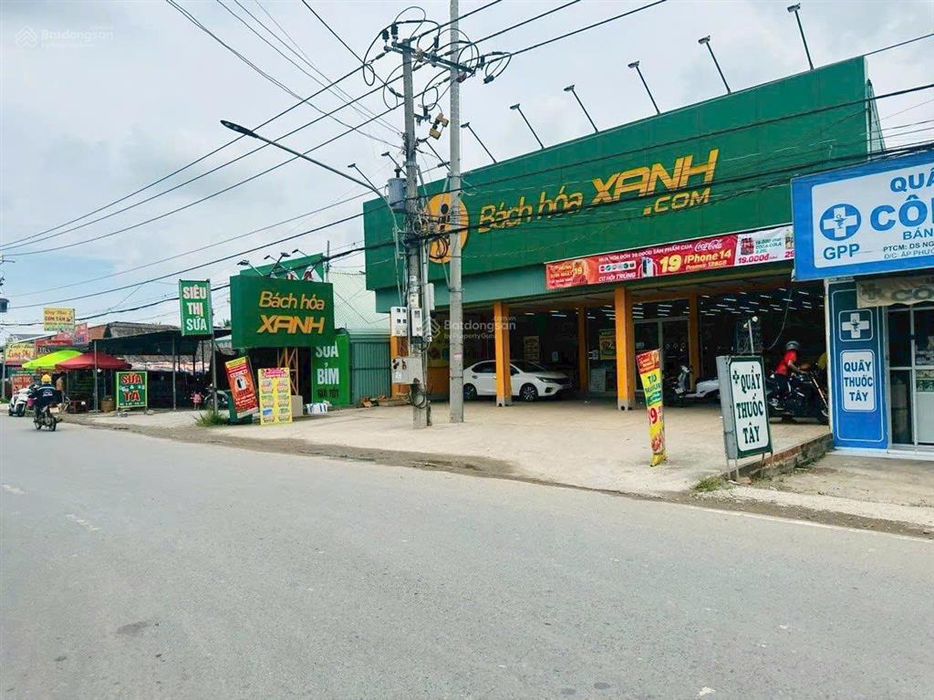 Cần tiền bán gấp lô đất ngay trung tâm xã phước đông, gò dầu, tây ninh. dt 360m2 giá 800 triệu. shr