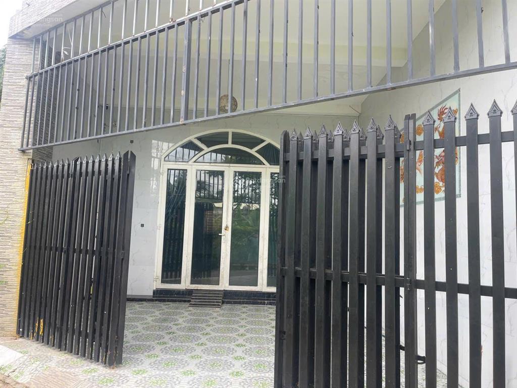 Chủ kẹt tiền bán gấp căn nhà ngay kp lộc du, trảng bàng, tây ninh. diện tích 104m2 giá 1 tỷ. shr.