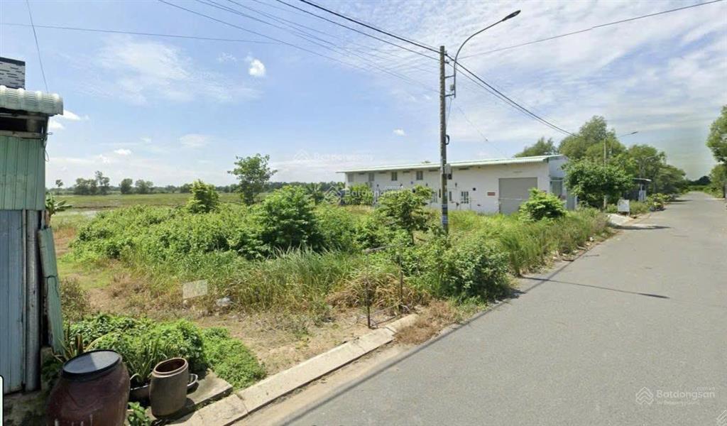 Chủ ngộp cần bán gấp lô đất 100m2 xã trảng bàng, tây ninh giá 700 triệu.shr