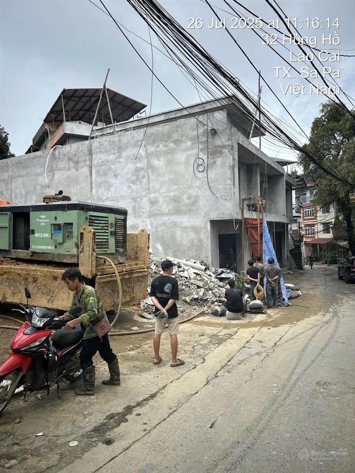 Đất đường hùng hồ  sapa em cón bán mảnh đất " xây dựng khách sạn " đẹp lung linh luôn