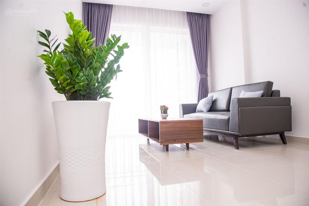 Chính chủ bán căn góc cc central plaza q.tb. dt 55m2 2p . giá bán 3,8 tỷ.  0762 018 ***