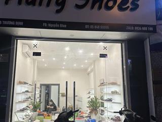 Chính chủ bán nhà mặt phố trương định . diện tích 100m . mặt tiền 4m2