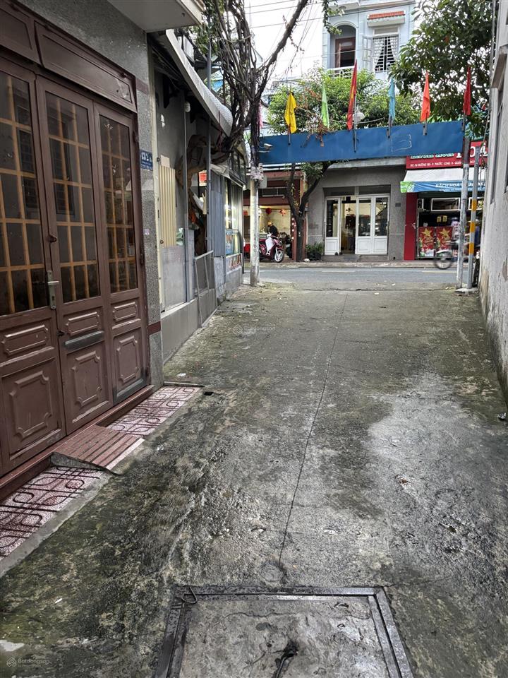 Nha đẹp 3 tầng 70m2 ,5tỷ,dg 185 ,phước long b