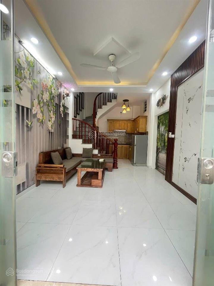 6.5tỷkinh doanh phú lương  ô tô đỗ cổng10m ra ô tô tránh  trung tâm chợ dân sinh và các trường