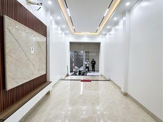 Chính chủ bán nhà ngọc hồi, giá chỉ hơn 8 tỷ, 30m2, ô tô vào tận nhà, có thang máy