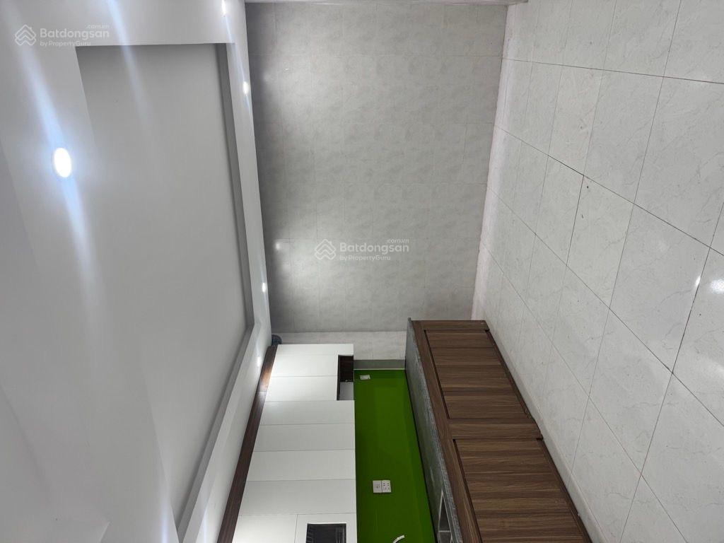 Chính chủ bán nhà ngọc hồi thanh trì dt 45m2 giá hơn 5 tỷ ô tô đỗ ngõ nhà dân xây chắc chắn