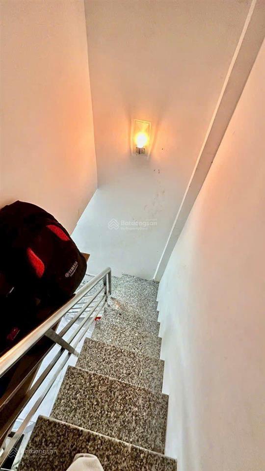 Bán nhà mễ cốc p15 q8 giá 1tỷ 730tr bớt lộc dt 3m2 x4m5 nở hậu 6m. hẻm xe hơi sổ hồng riêng