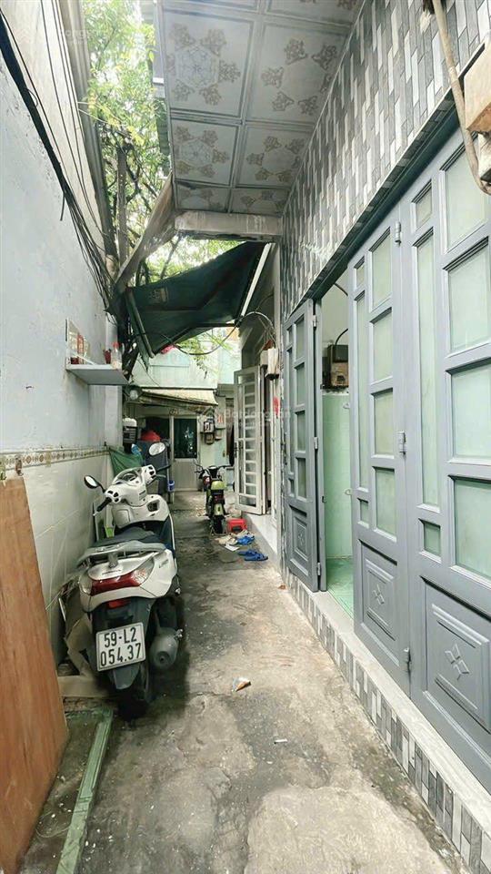 Nhà đinh hoà p14 q8 sổ hồg riêng giá 1tỷ 380tr. diện tích 2.9m x 5.3m. nhà 1 trệt 1 lầu 1pn 1wc