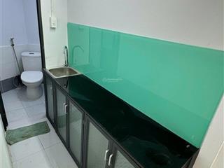 Nhà nhỏ bán giá 400tr còn thương lượng giấy tờ tay đường lương văn can, p15, q8. diện tích 4x6m