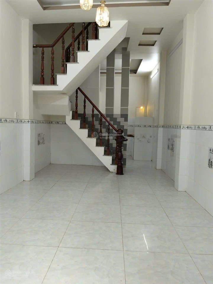 Nhà mễ cốc p15 q8 giá 860tr tl
dt 3x4. 1trệt 1lầu 1pn 1wc. giấy kk99, bản vẽ, kdc hiện hữu. nhà m