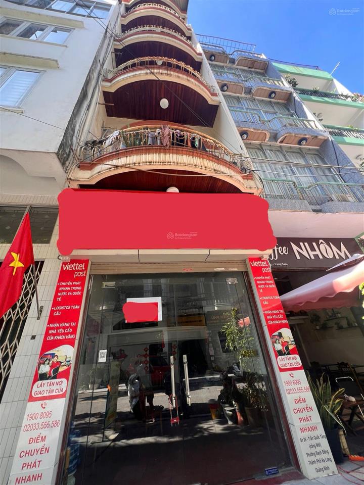 Cần bán gấp căn nhà phố, khu vực trung tâm ngay sau vincom hạ long giá rẻ bất ngờ