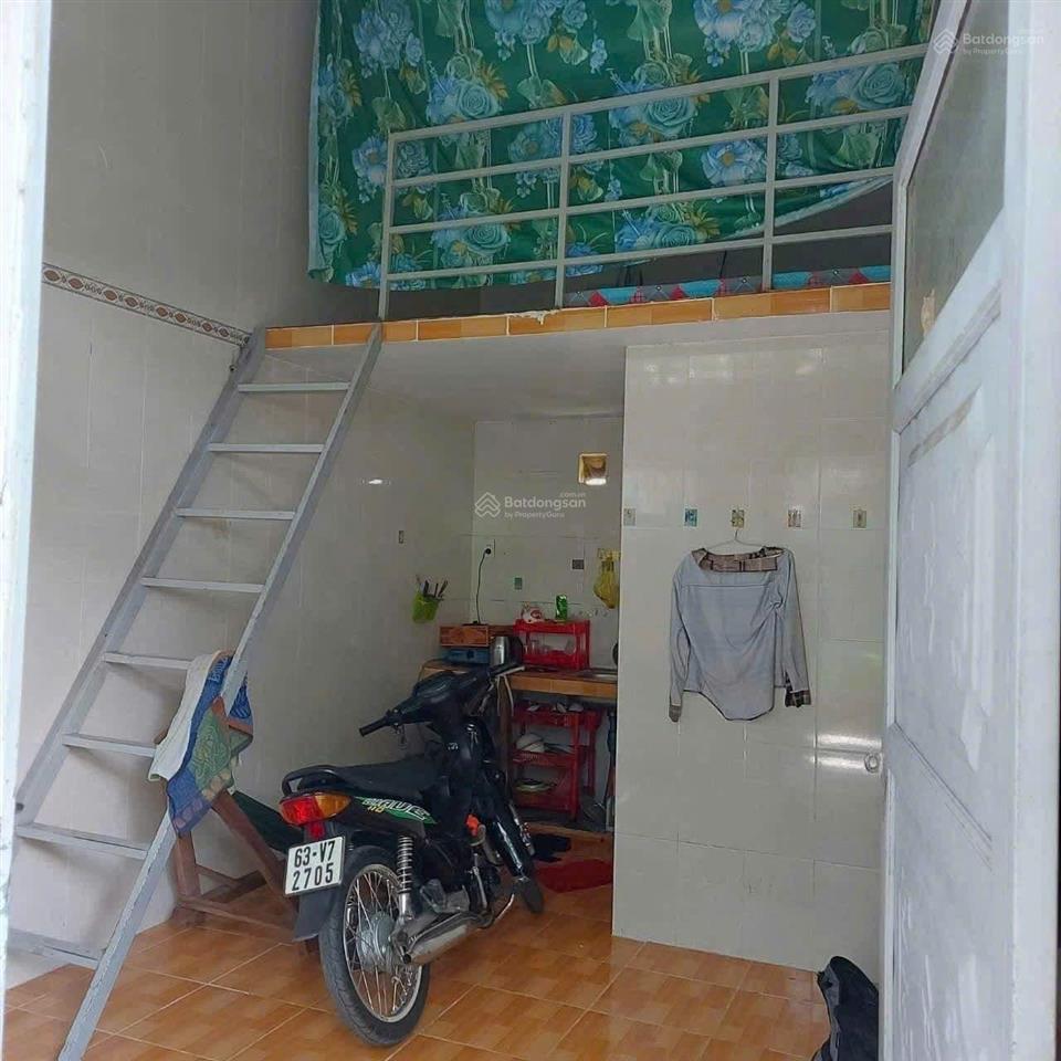 Chính chủ bán nhà 1 trệt 1 lầu kèm 5 phòng trọ đang cho thuê thu nhập 18tr 1 tháng 6x27m