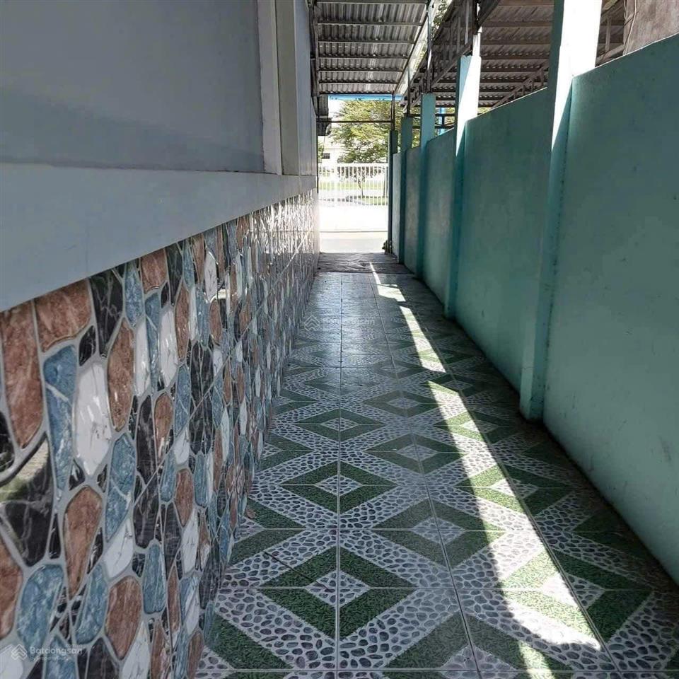 Chính chủ bán nhà 1 trệt 1 lầu kèm 5 phòng trọ đang cho thuê thu nhập 18tr 1 tháng 6x27m