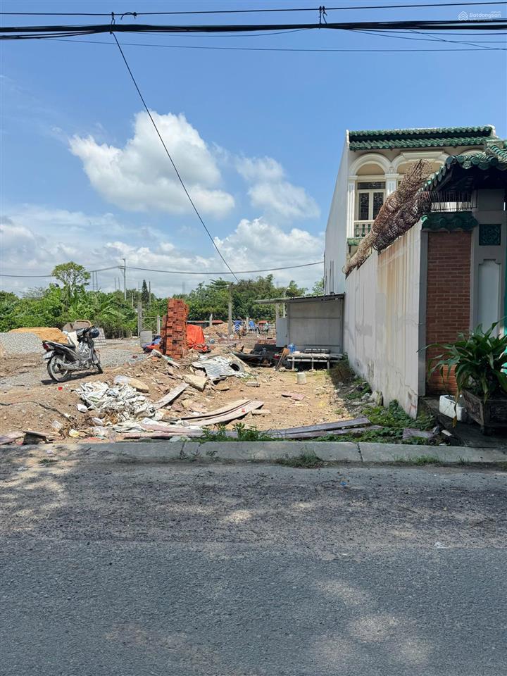 Chủ ngộp bank bán đất mt đ. lê lợi, xã tân hiệp, hóc môn. dt 104m2, shr, khu dân cư đông