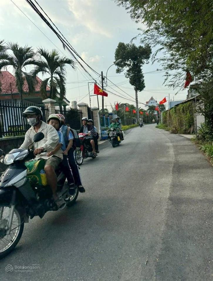 Chủ gửi bán đất đ. nguyễn kim cương, xã tân thạnh đông, củ chi. dt 14x26m (thổ cư 100m2). giá 2 tỷ