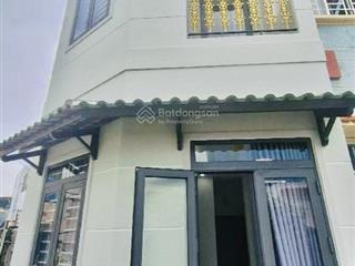 Mặt tiền đường sốxe hơi ngủ nhà  nguyễn thái sơn, p4, gò vấp  ngay ngã 6  4mx11m  4 tầng  3pn