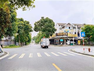 Bán biệt thự văn phú, hà đông, 200m2, 4 tầng, 3 ô tô tránh, phù hợp, ở, kinh doanh văn phòng